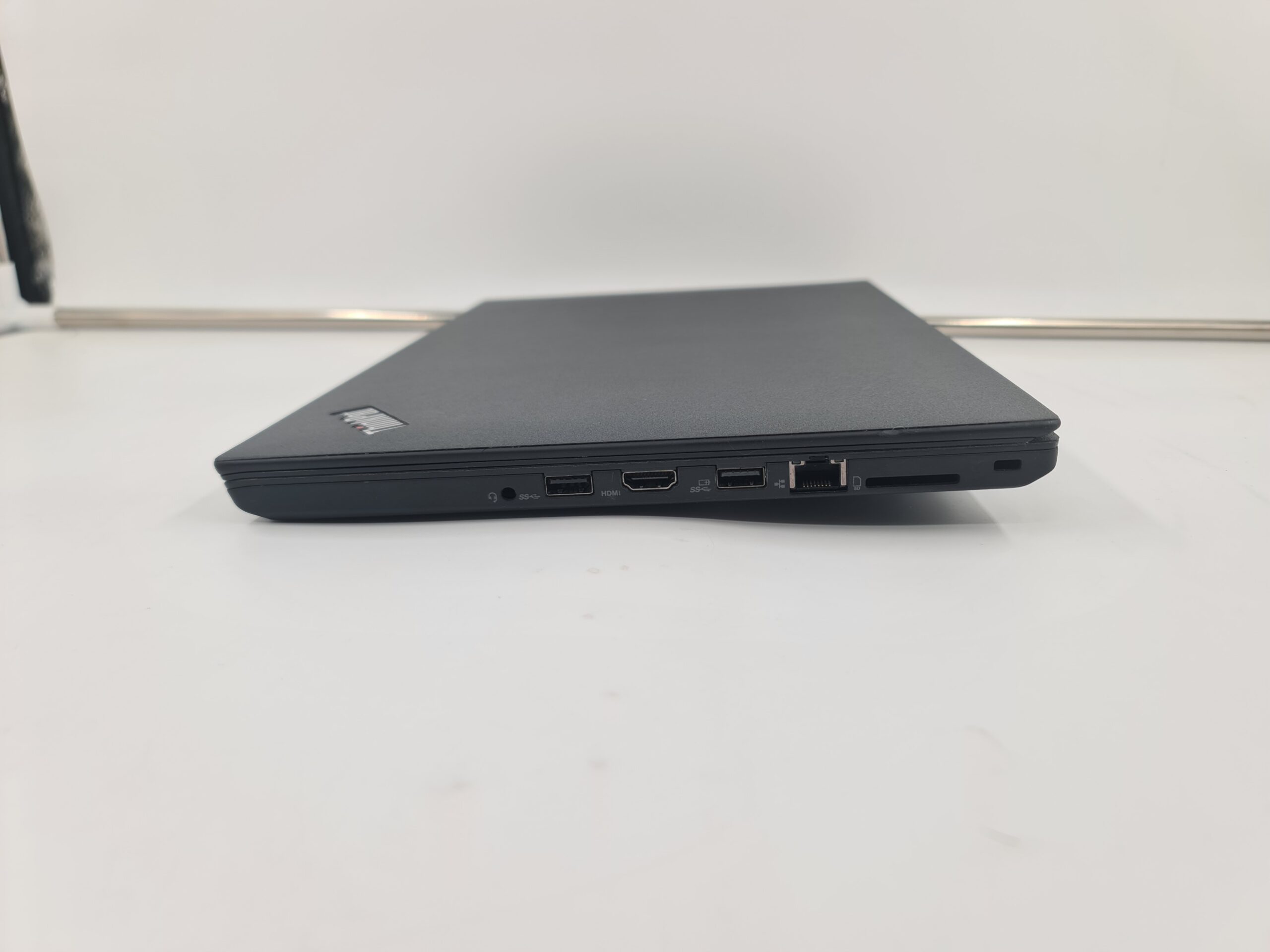 Lenovo T480/i7-8550u/16gb/512nvm/14FHD IPS/MX150 2gb/5H - Slika 6