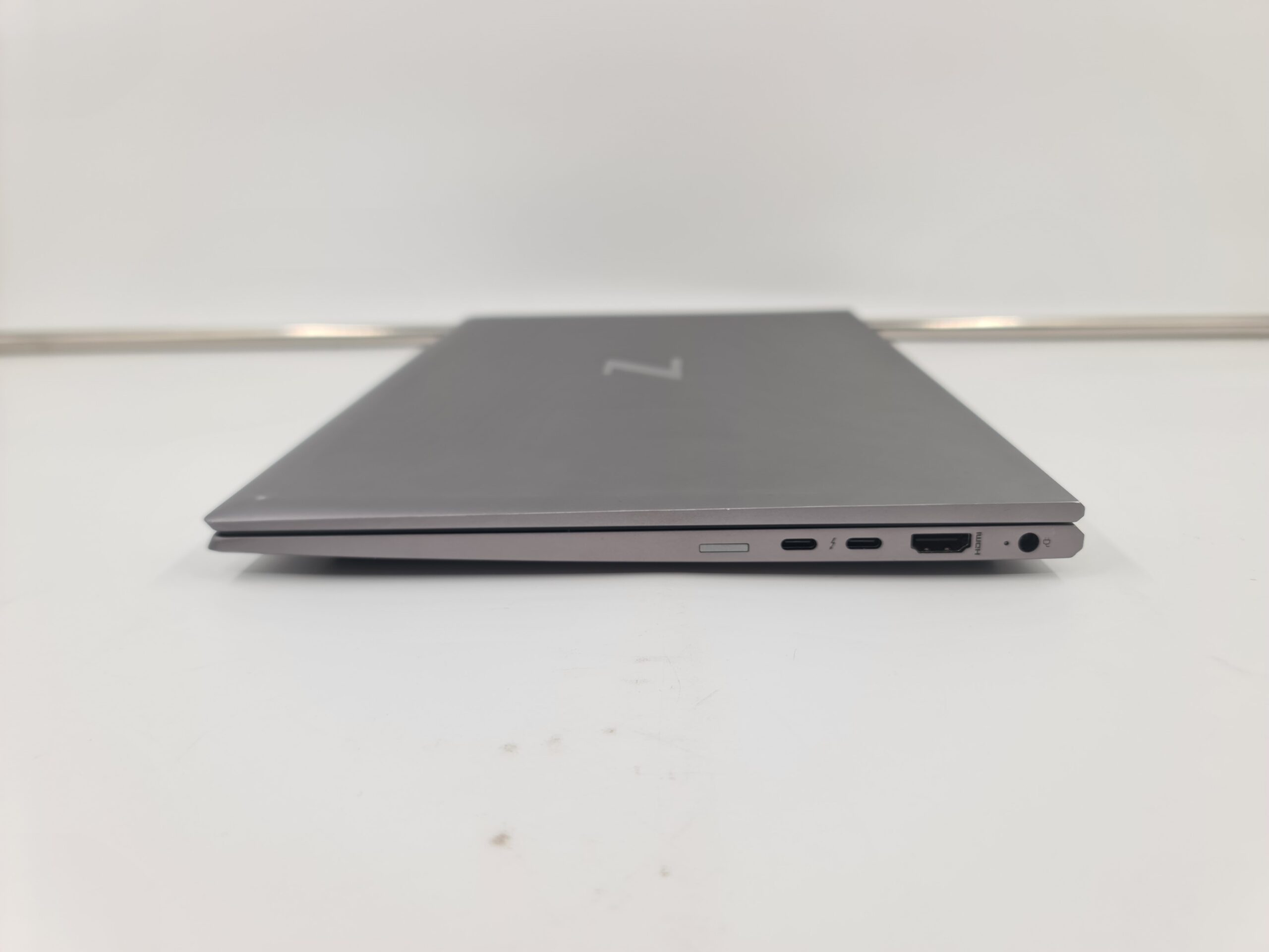 HP Zbook FireFly G7/i7-10510U/32gb/512ssd/Quadro P520/14FHD - Slika 4