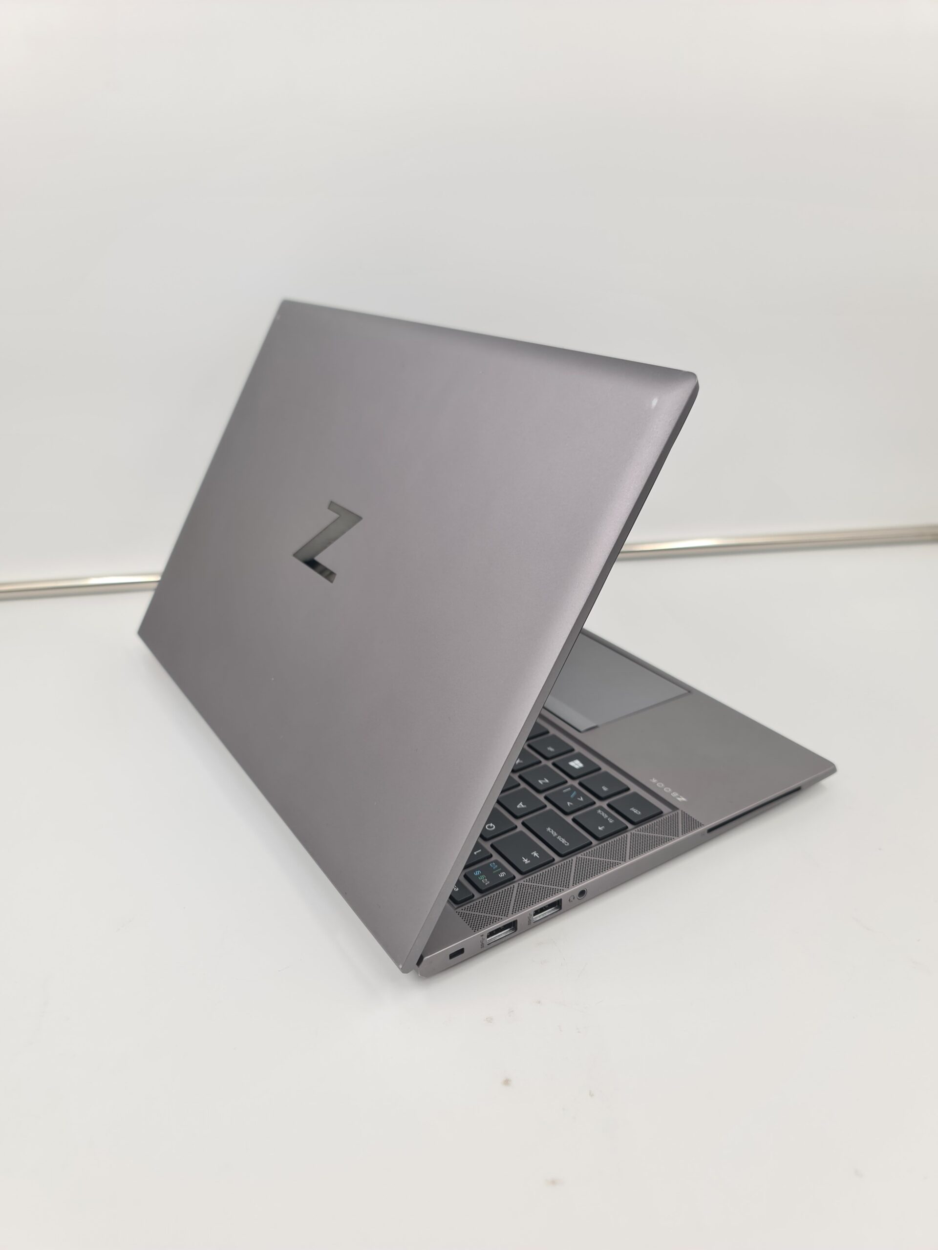 HP Zbook FireFly G7/i7-10510U/32gb/512ssd/Quadro P520/14FHD - Slika 2