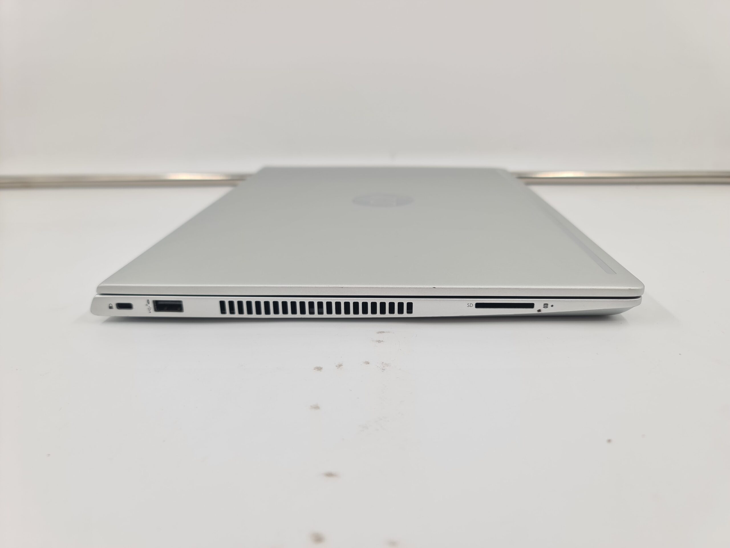 HP 445 G7/Ryzen 3 4300U/16gb256nvm/Radeon/14 FHD IPS/otis/6H - Slika 3