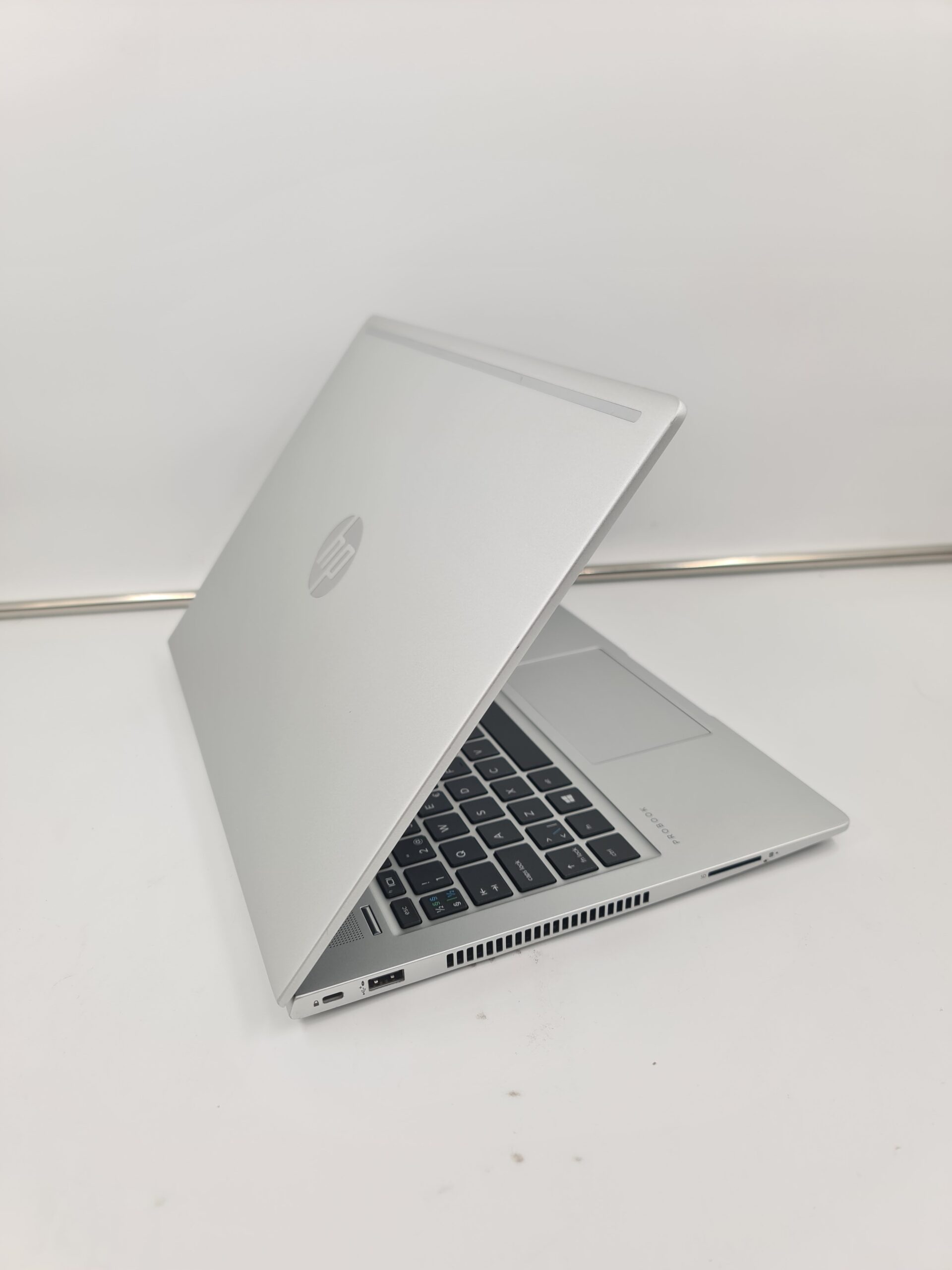 HP 445 G7/Ryzen 3 4300U/16gb256nvm/Radeon/14 FHD IPS/otis/6H - Slika 2