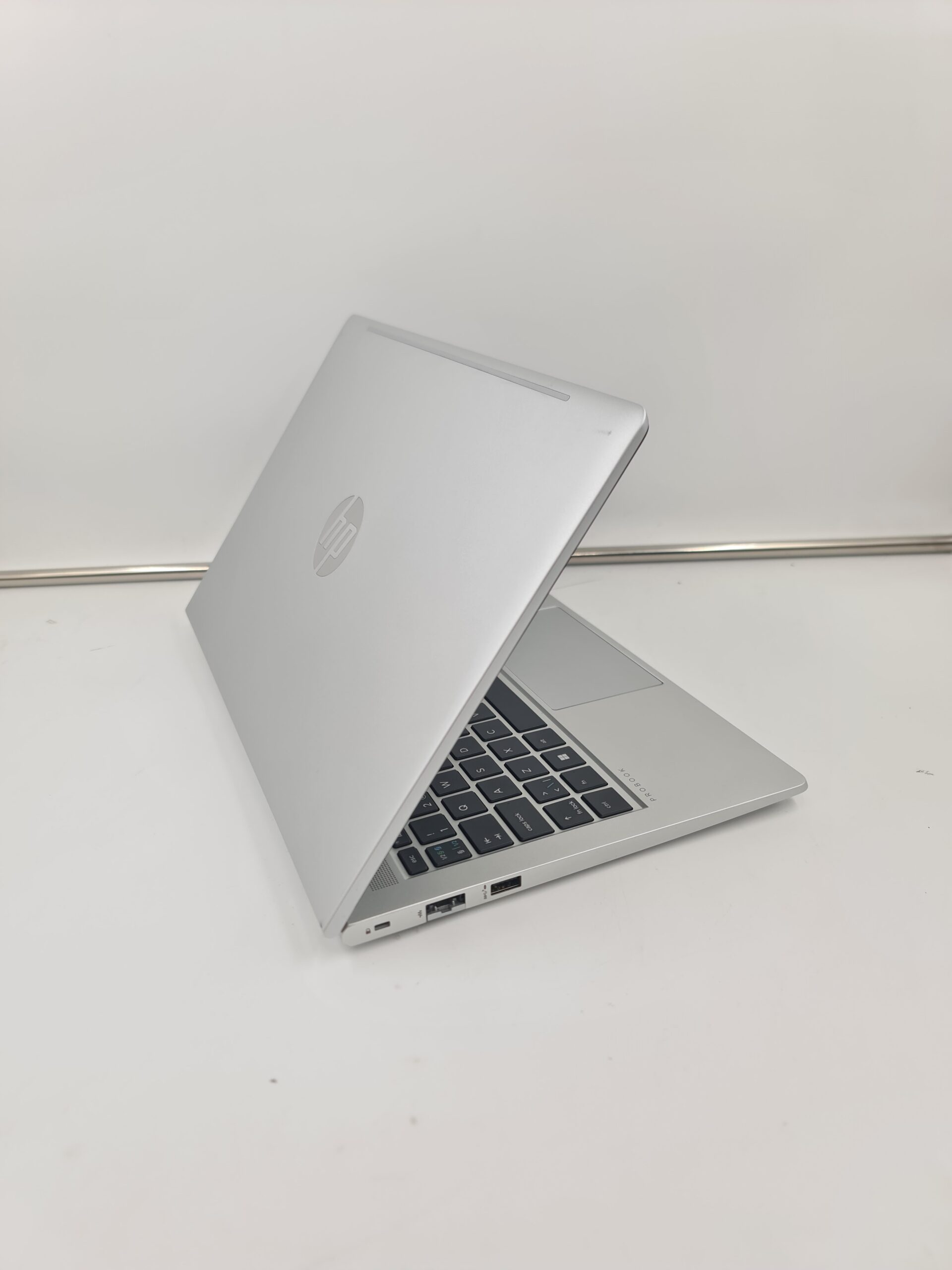Hp probook 445 g9/Ryzen 5 5625U/16gb/256nvm/14 FHD IPS/8H - Slika 2