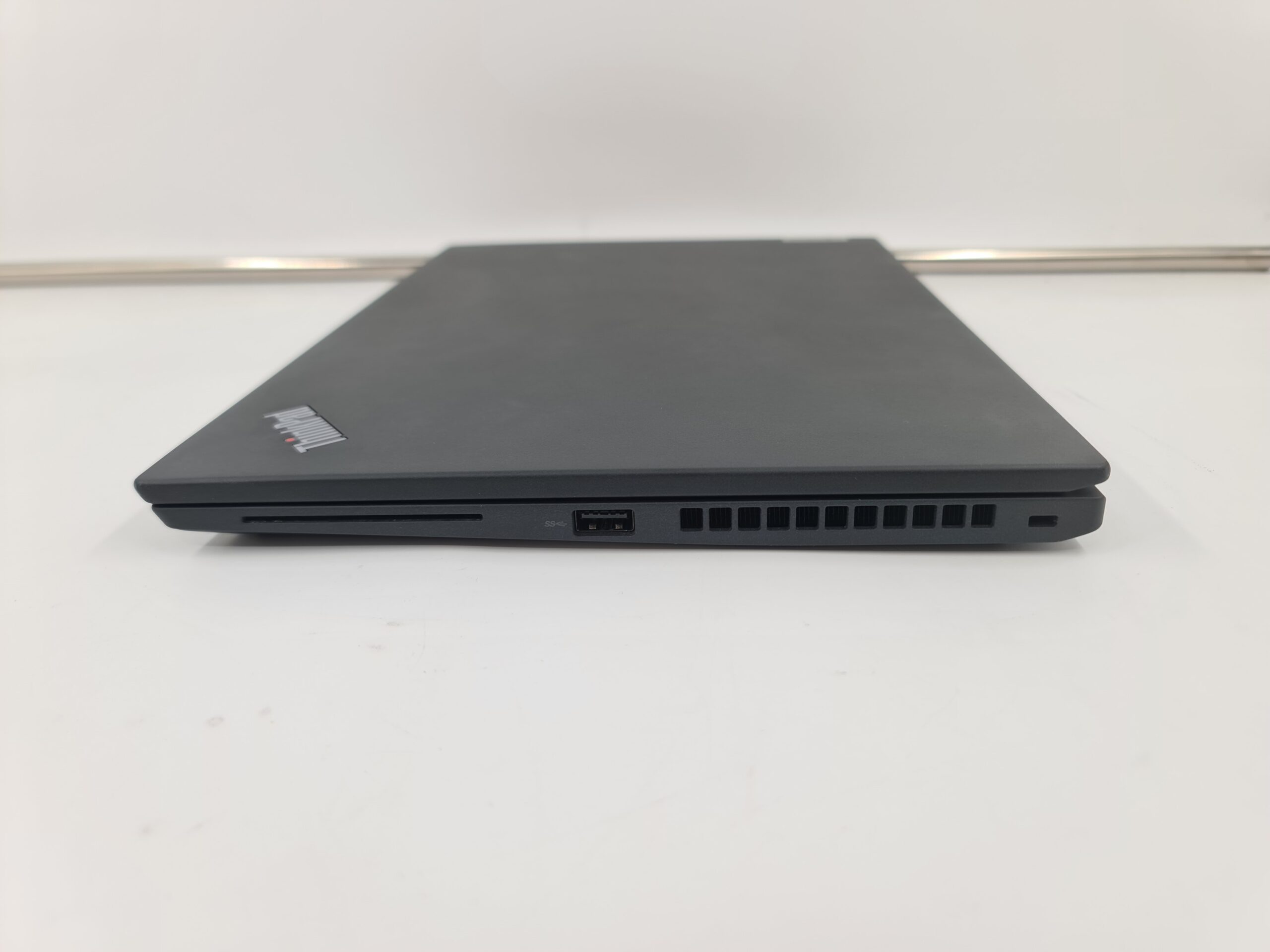 Lenovo X13 G2/Ryzen 5 PRO 5650u/16gb/256nvm/13.3Fhd IPS/6H - Slika 4