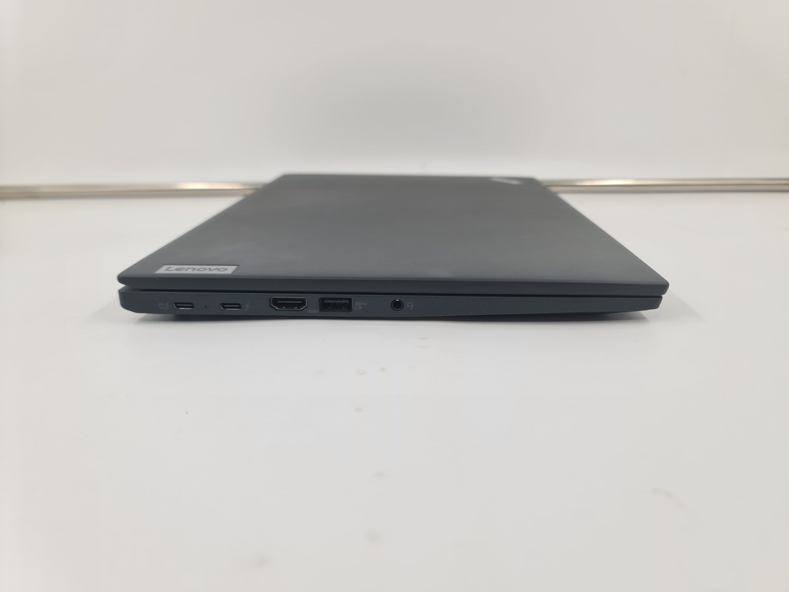 Lenovo T14s G3 i5-1240p/16gb/256gb/14FHD IPS/sve/oti/2cam/7H - Slika 3