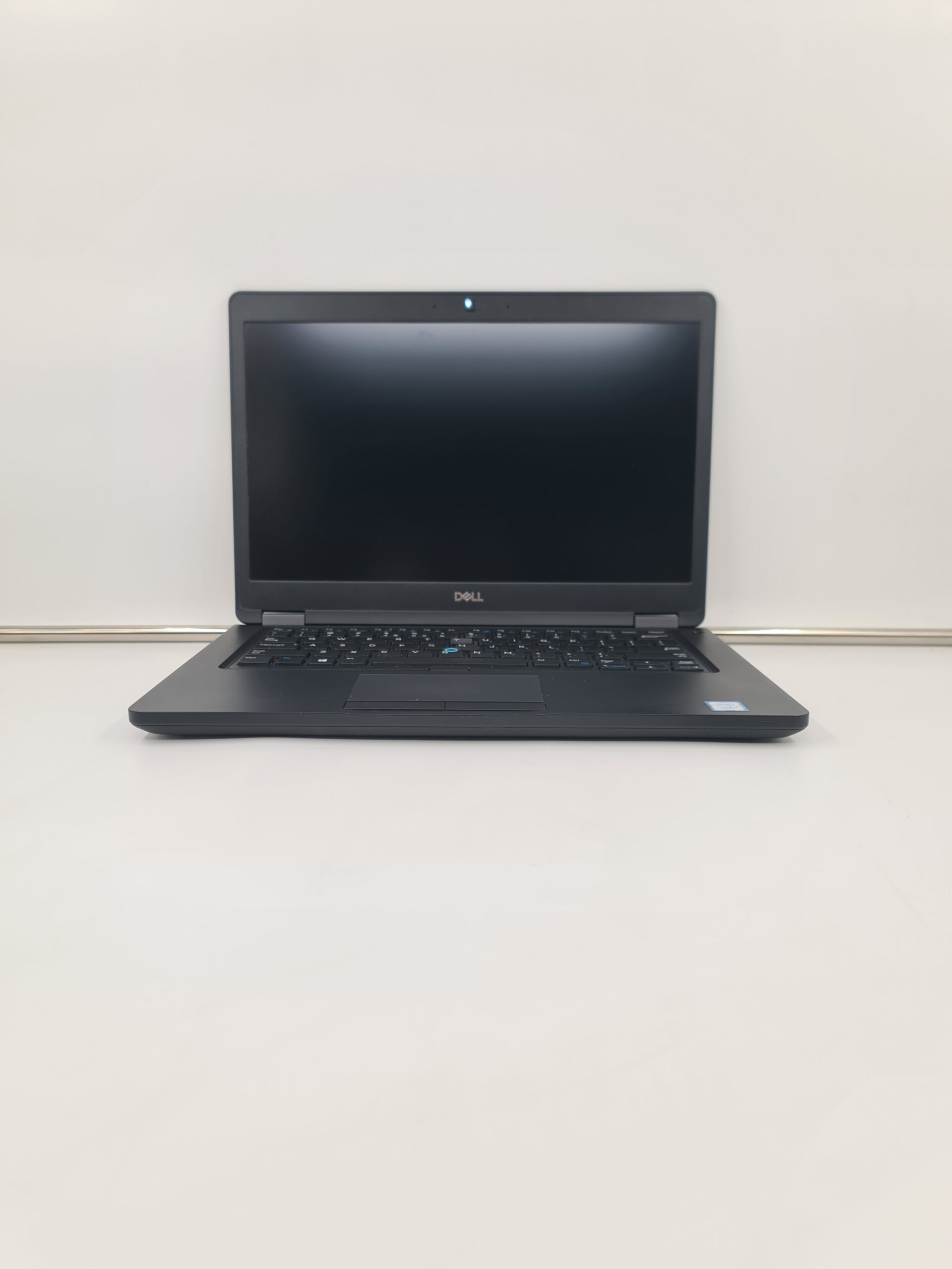 Dell 5490 /i7-8650u/16ddr4/512nvm/14FHD IPS/svetleca/8H