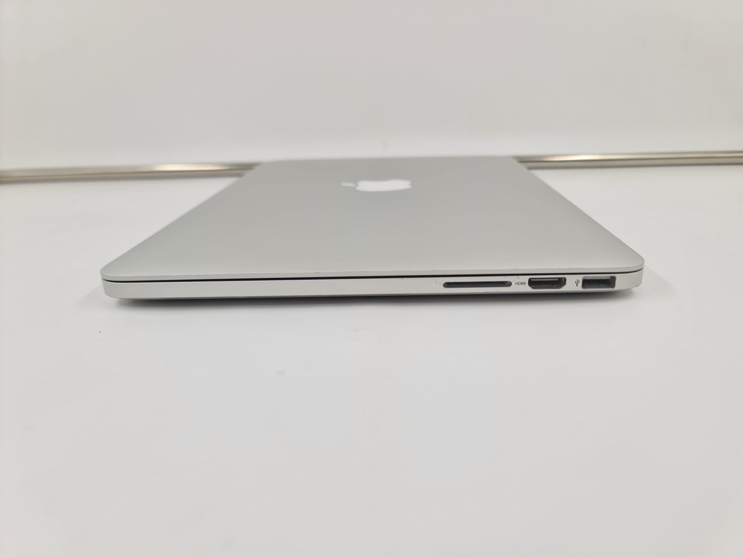 Macbook Pro 2013/i7-2.6ghz/8gb/750ssd/13inci 2560x1600/svet - Slika 4