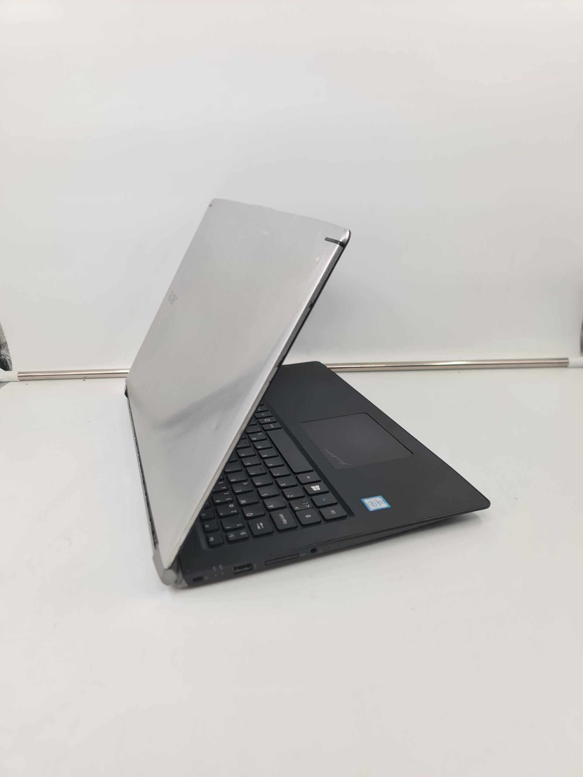 Acer VN7-592/i7-6700HQ/12gb/256ssd/15.6HD/GTX 960M sa 2gb/3H - Slika 2