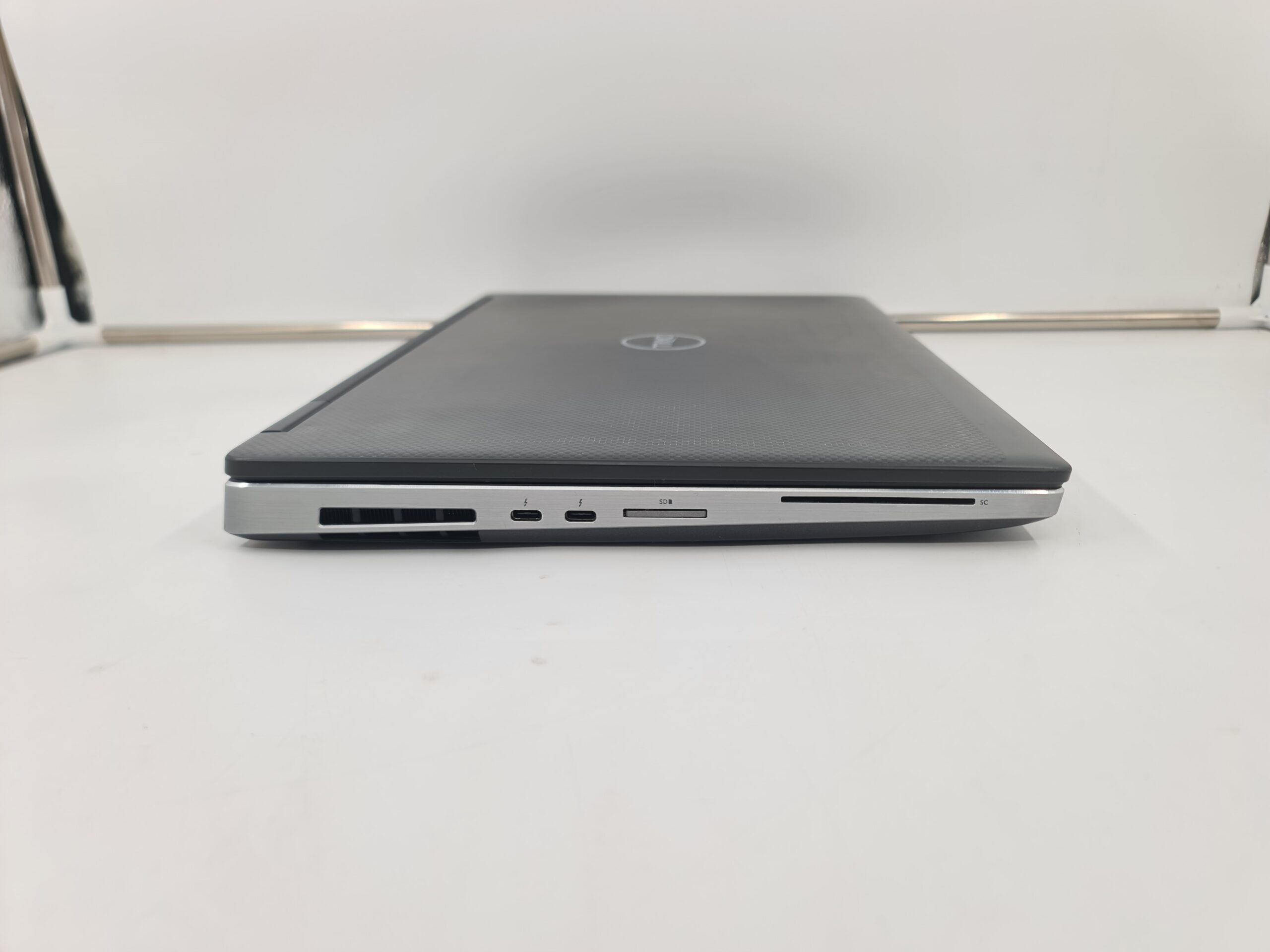 Dell Precision 7540/i7-9850H/32gb/512ssd/Quadro T1000 4g/ - Slika 3