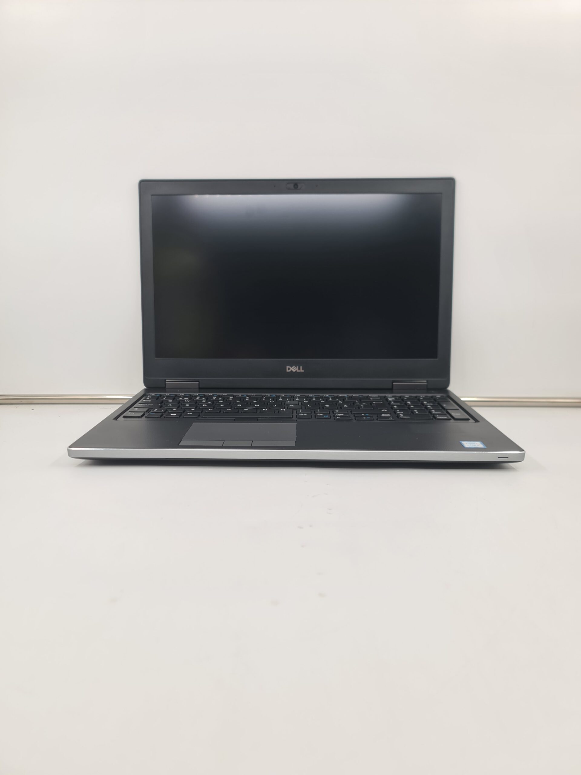 Dell Precision 7540/i7-9850H/32gb/512ssd/Quadro T1000 4g/