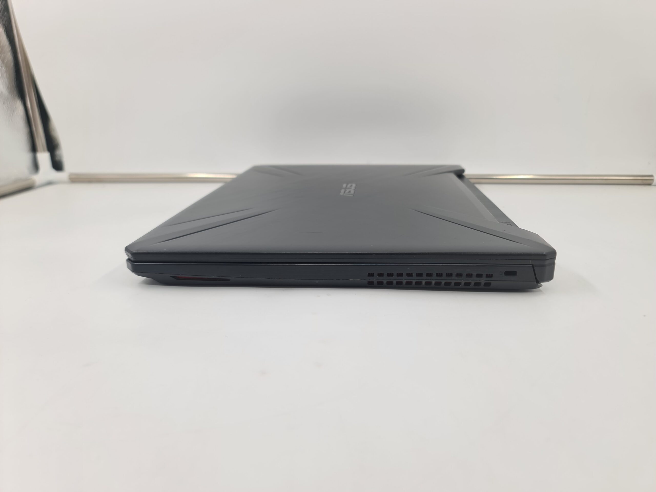 Asus TUF FX505D Ryzen 7 3750H/32gb/512gb/GTX 1660Ti 6gb/15.6 - Slika 4